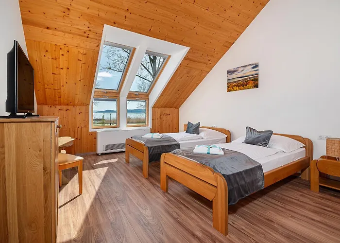 Golden Bridge Πανσιόν Balatonfüred